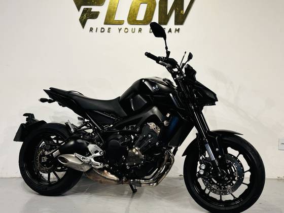 YAMAHA MT-09 